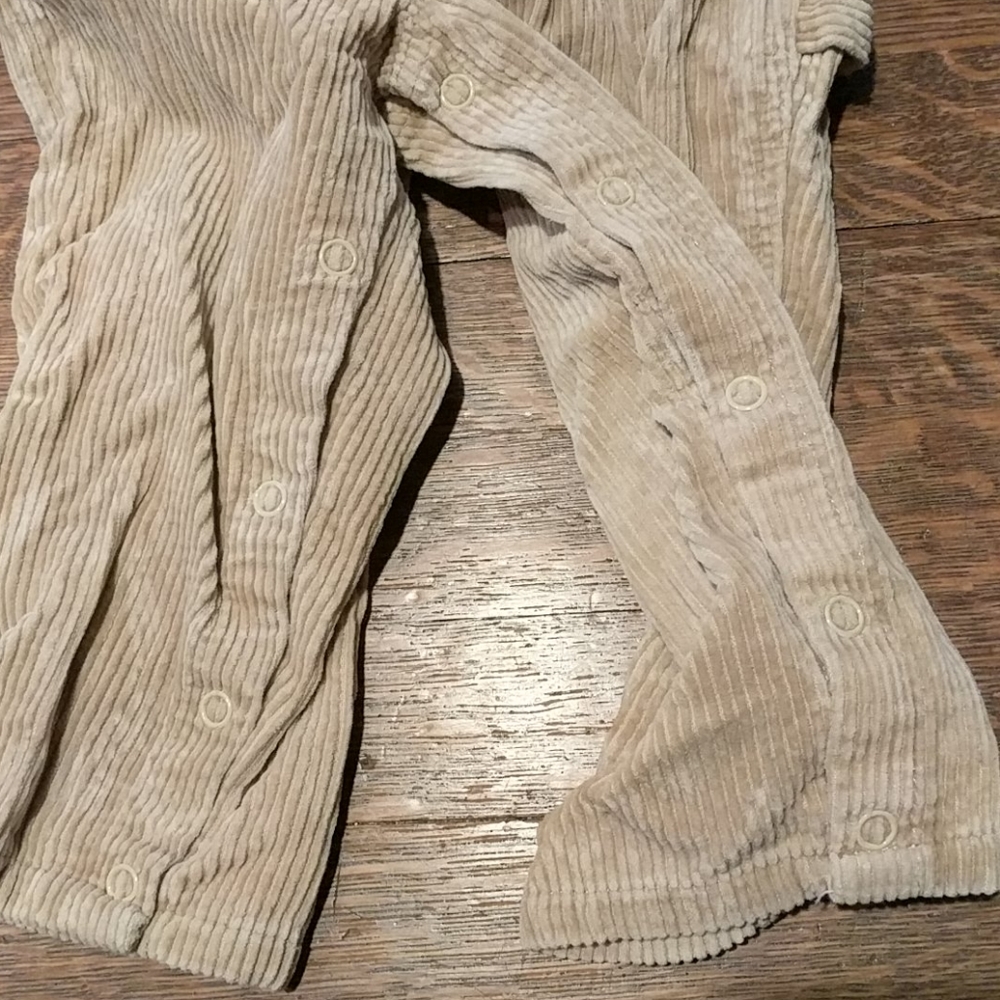 Boys corduroy overalls with embroidered tools - Picture 6 of 7